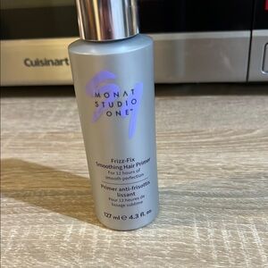 Studio One Frizz-Fix Smoothing Hair Primer - Silver